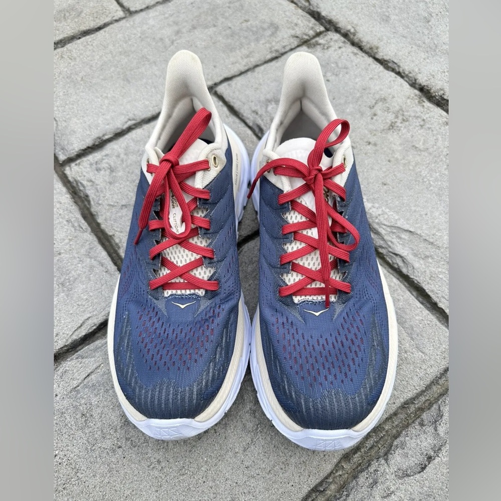 Hoka One One Clifton Edge